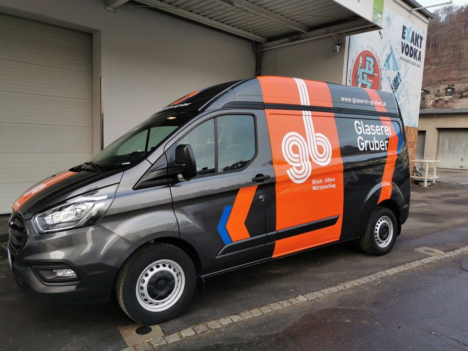 Firmenwagen der Glaserei Gruber